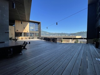 TFlow (TempoFlow) on the Ferment Brewing Company Deck, Hood River Waterfront
